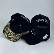 Load image into Gallery viewer, NEW UCE CORDUROY CAP-BLACK/WHITE

